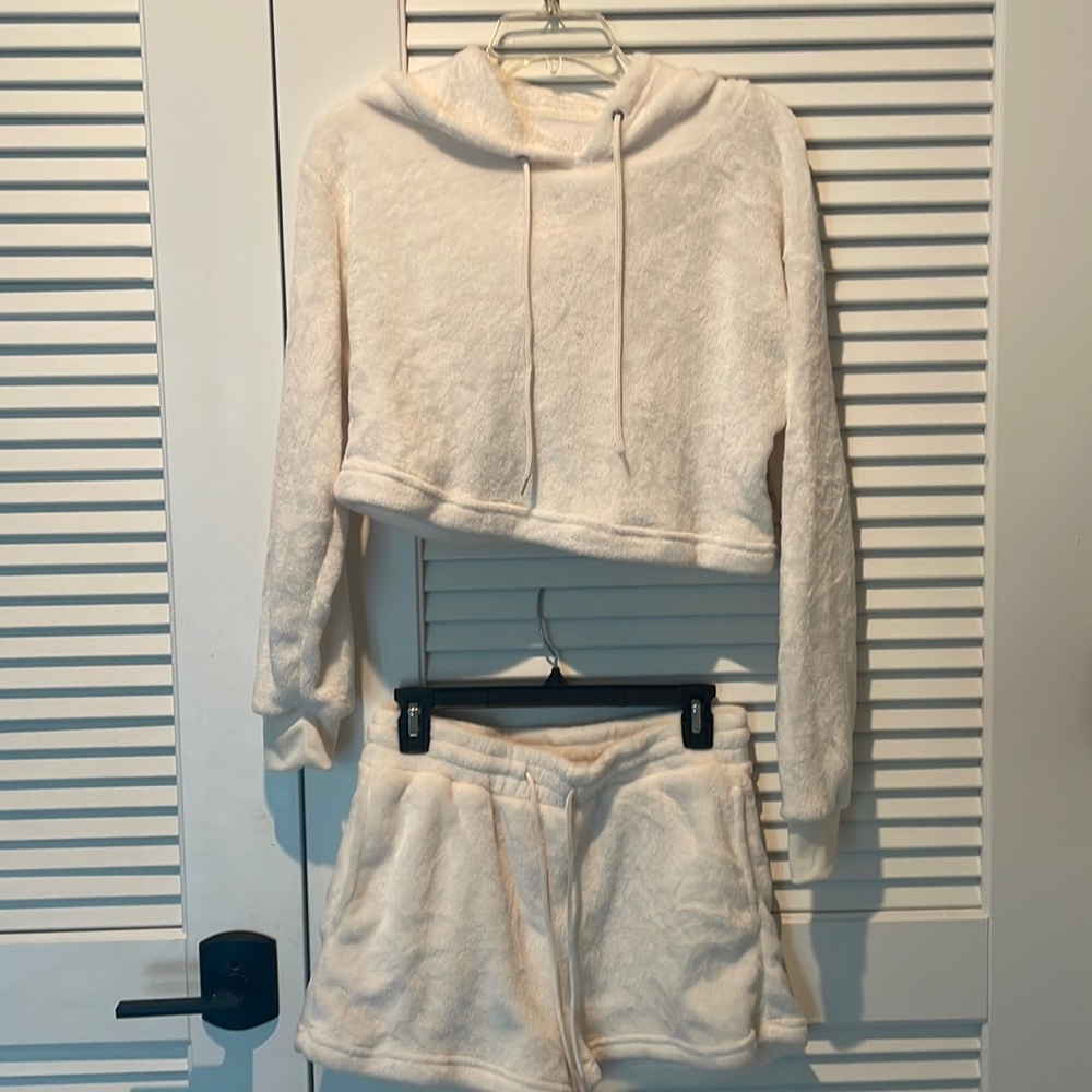 Off white fashion nova set